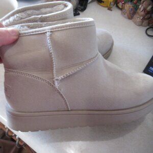 Makula zaira faux  Shearling  Ankle Boot Winter comfort slip on bone beige 7.5